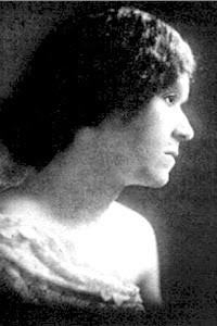 “Welt” by Georgia Douglas&nbsp;Johnson